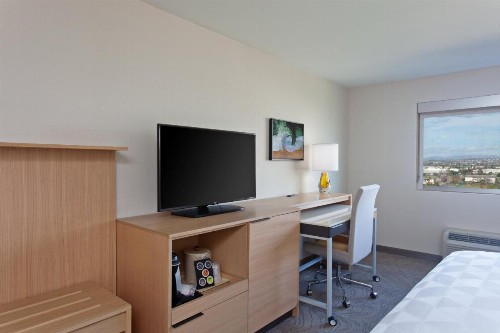 Holiday Inn Los Angeles - LAX Airport an IHG Hotel - image 34