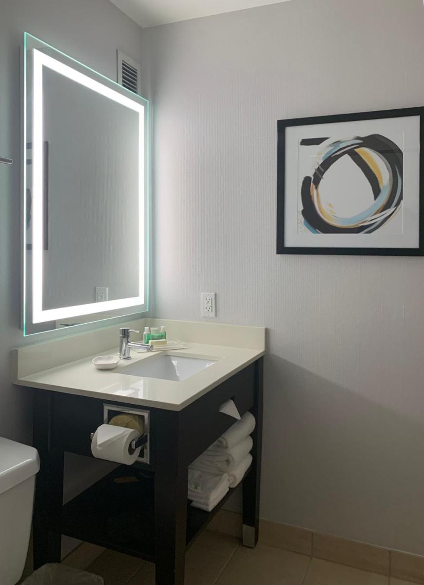 Holiday Inn Los Angeles - LAX Airport an IHG Hotel - image 4