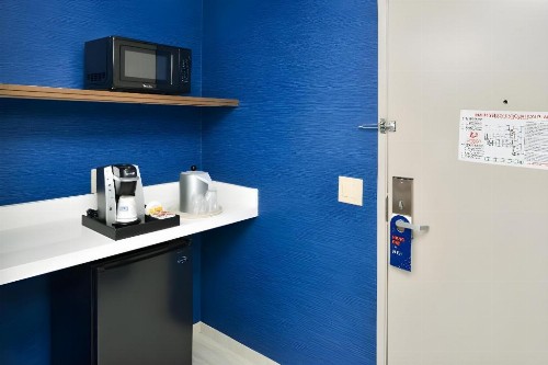 Holiday Inn Express Los Angeles Downtown West an IHG Hotel - image 43