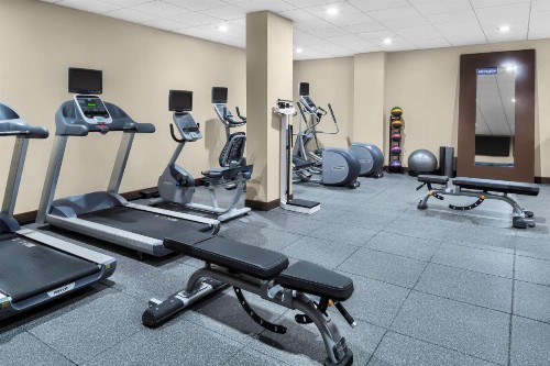 Hampton Inn & Suites Los Angeles/Hollywood CA - image 15