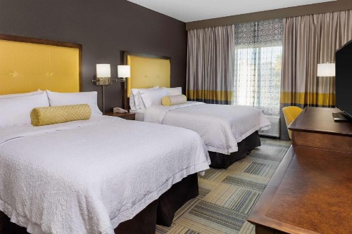 Hampton Inn & Suites Los Angeles/Hollywood CA - image 22