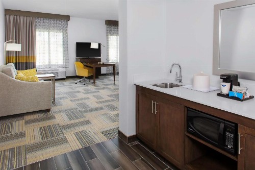 Hampton Inn & Suites Los Angeles/Hollywood CA - image 23