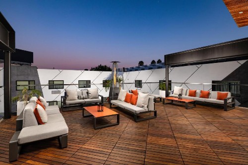 The Moment Hotel - image 15