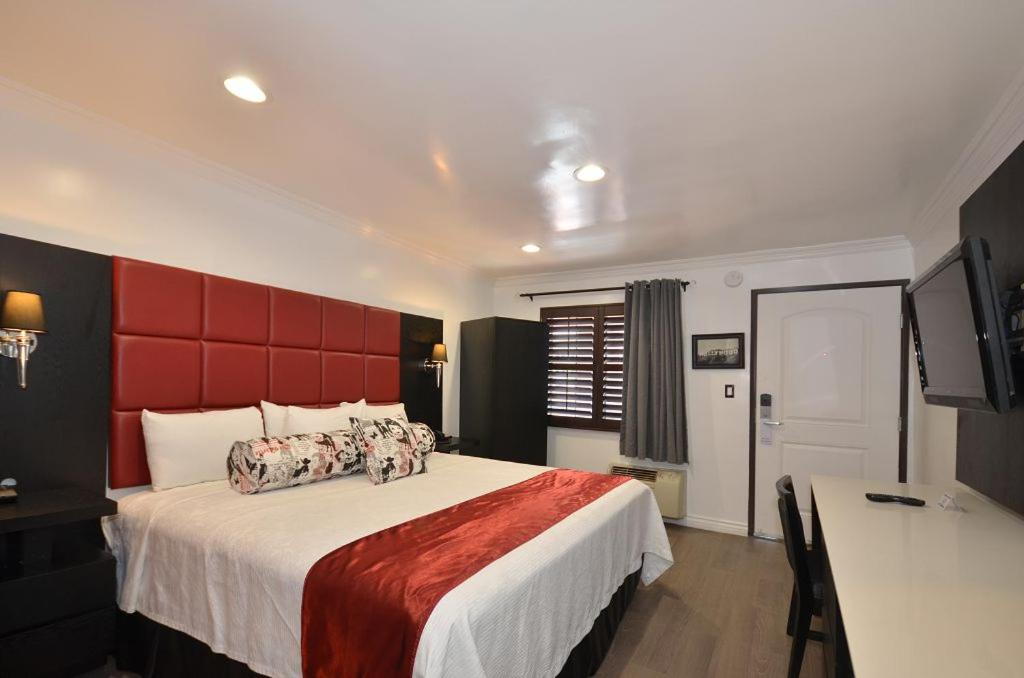 Legend Hotel Hollywood - image 4