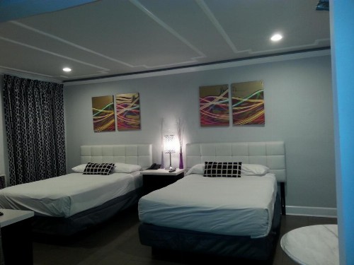 Hollywood VIP Hotel - image 18