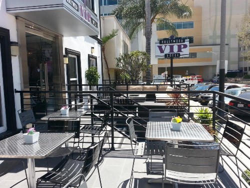 Hollywood VIP Hotel - image 34