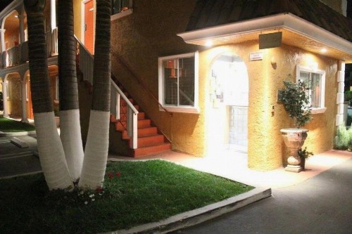 Paradise Inn & Suites - image 2