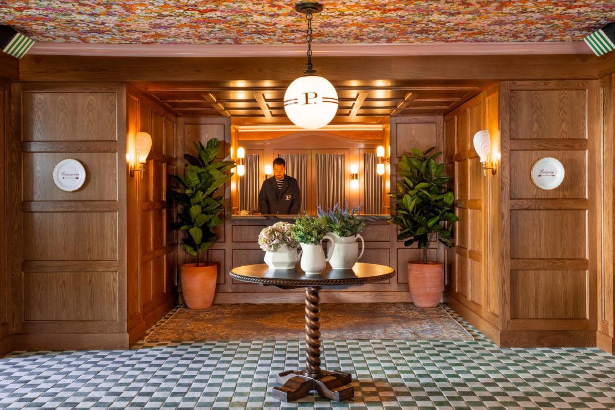 The Orlando Hotel - main image