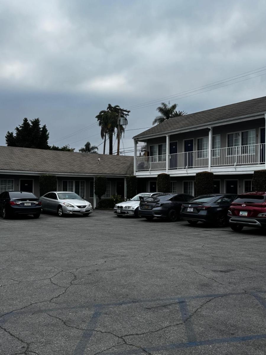 Friendship Motor Inn - image 5