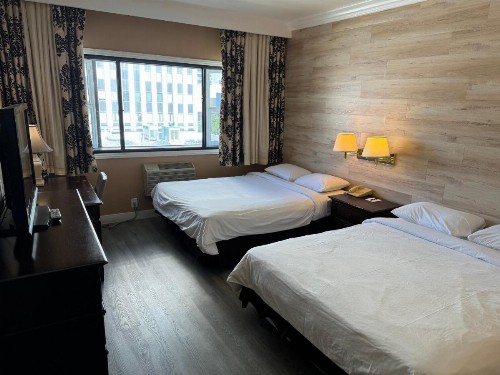 Garden Suite Hotel and Resort - image 10