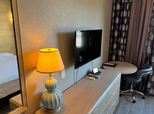 Garden Suite Hotel and Resort - image 22