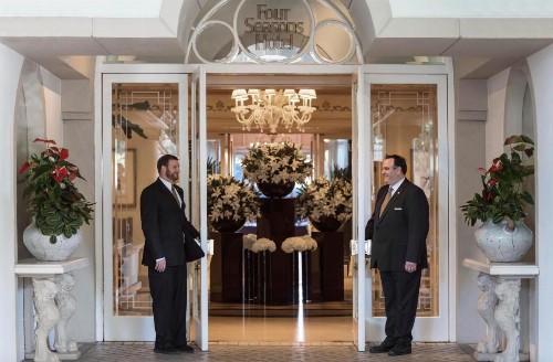 Four Seasons Hotel Los Angeles at Beverly Hills - image 35