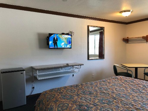 Starlight Inn Valley Boulevard - image 20
