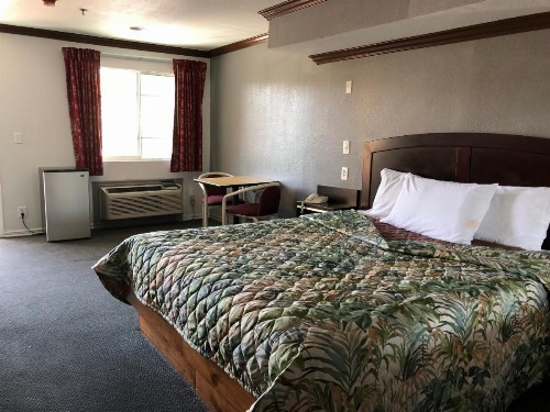 Starlight Inn Valley Boulevard - image 26
