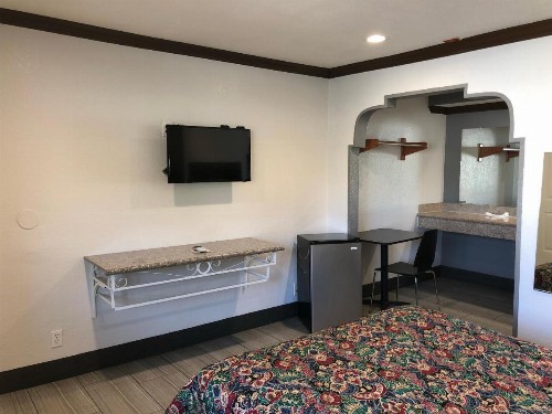 Starlight Inn Valley Boulevard - image 32