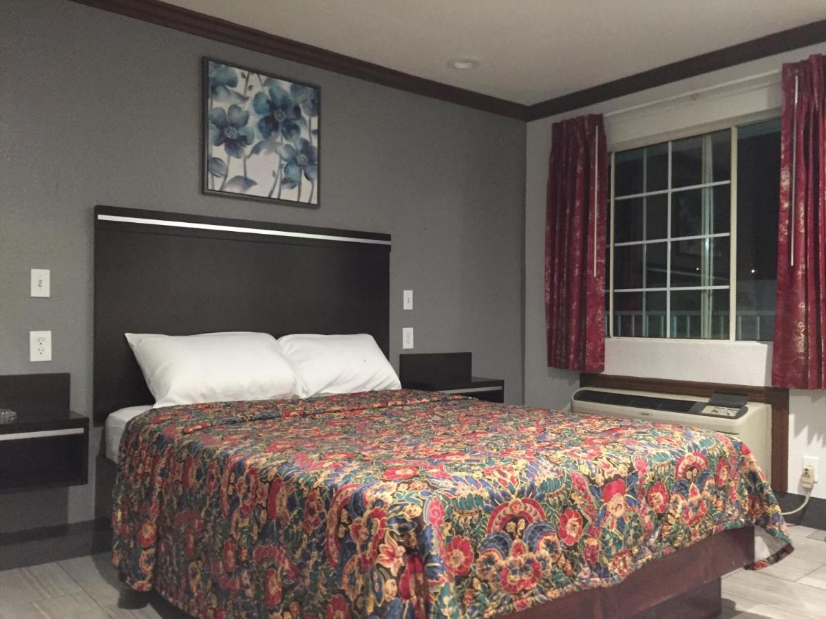 Starlight Inn Valley Boulevard - image 5