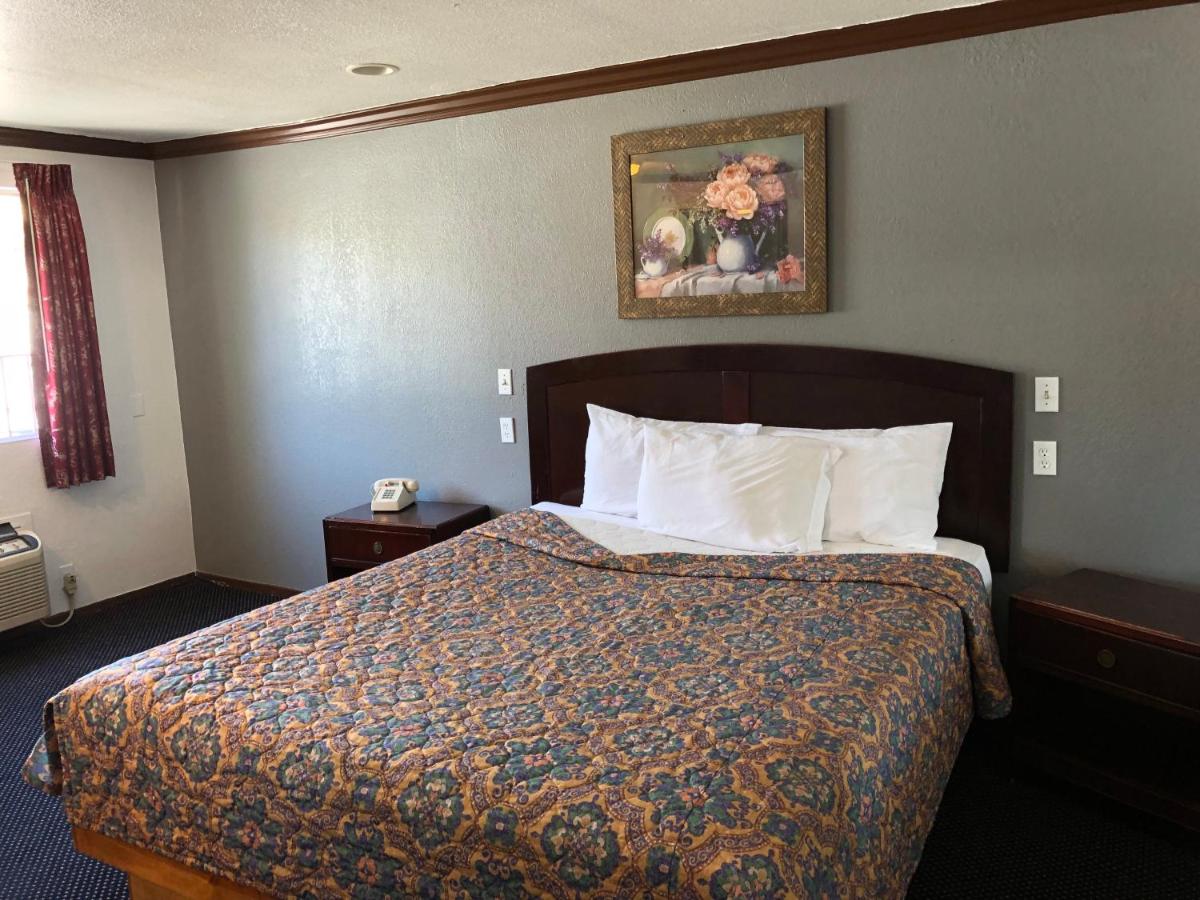 Starlight Inn Valley Boulevard - image 7