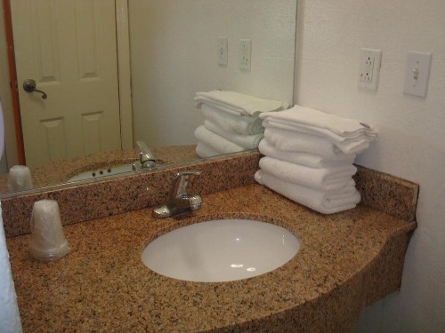 Travel Inn - image 10