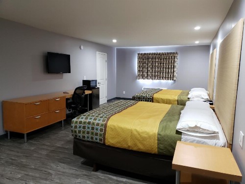 Regal Inn - image 11