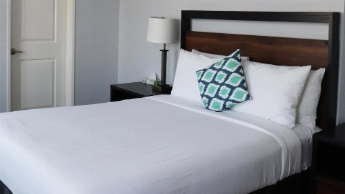 Hometel Suites - image 15