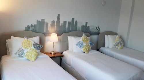 Hometel Suites - image 20