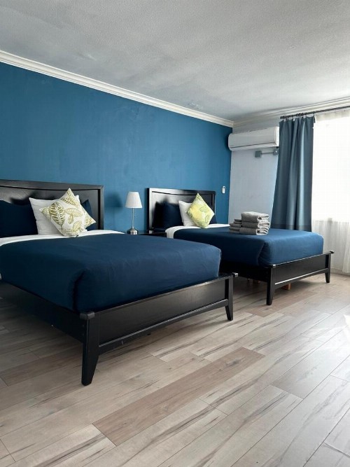 Hometel Suites - image 25
