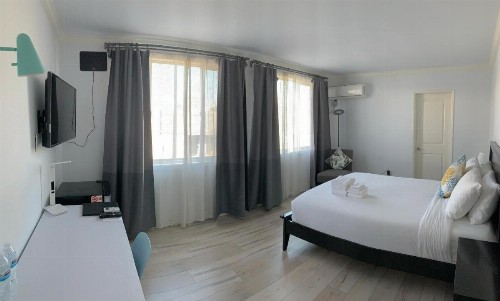 Hometel Suites - image 27
