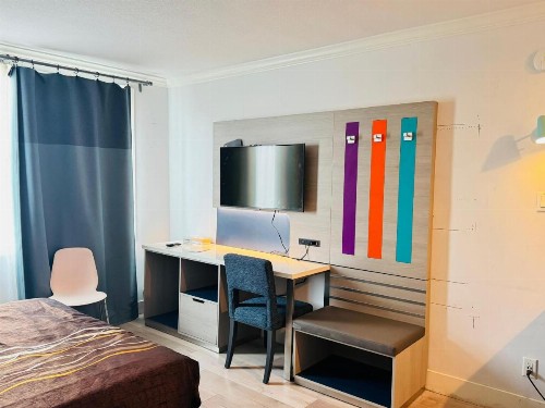 Hometel Suites - image 29