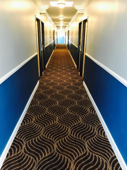 Relax Inn - image 11