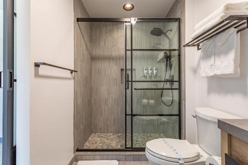 Rotex Hotel - image 3