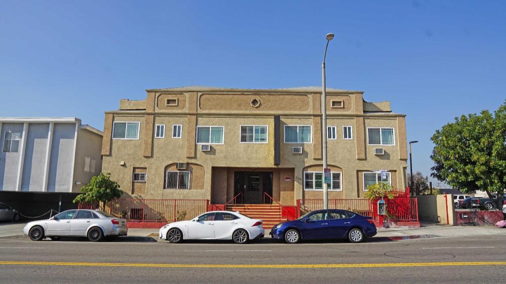 Antonio Hotel - image 4