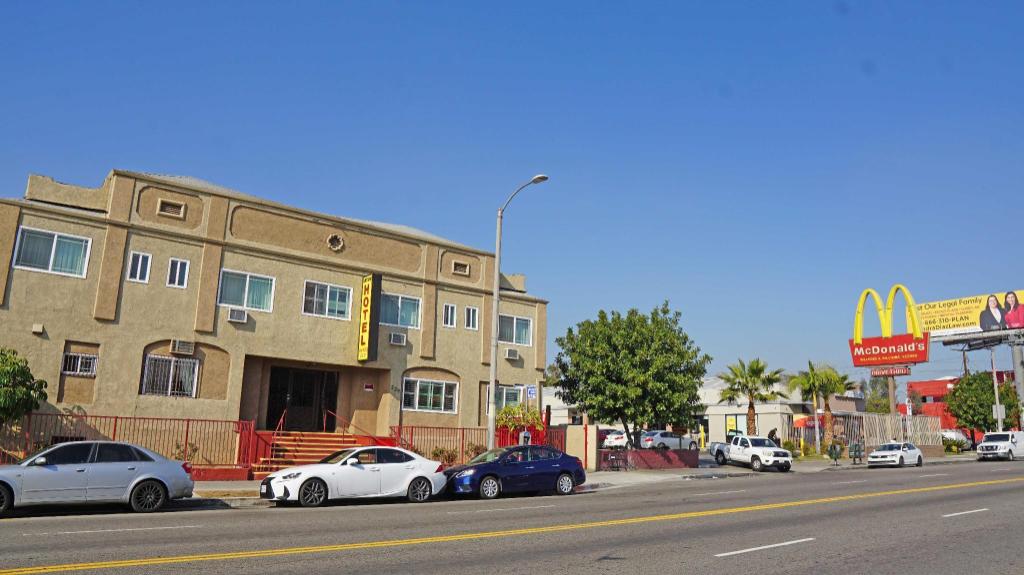 Antonio Hotel - image 5