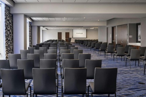 Courtyard by Marriott Los Angeles L.A. LIVE - image 2