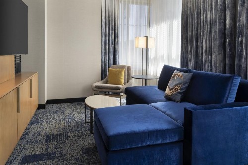 Courtyard by Marriott Los Angeles L.A. LIVE - image 6