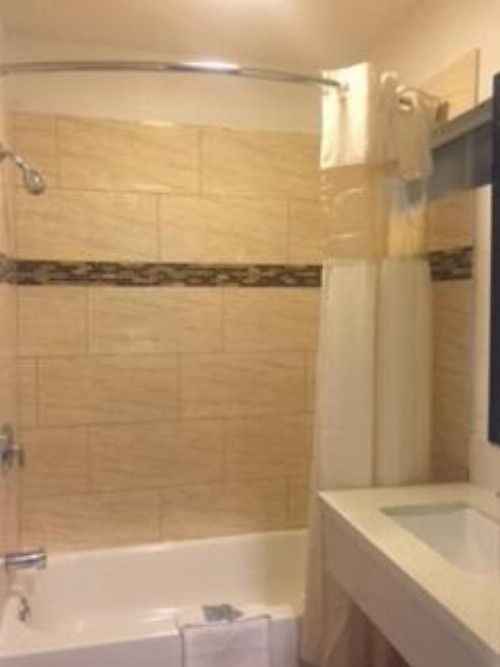 Crenshaw Inn Motel - image 20