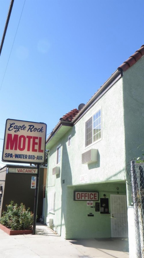 Eagle Rock Motel - image 12