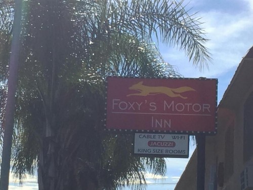 Foxy's Motor inn on Florence & Hoover St - image 8