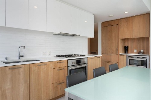Level Los Angeles - Downtown South Olive - image 35