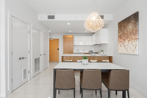 Level Los Angeles - Downtown South Olive - image 45