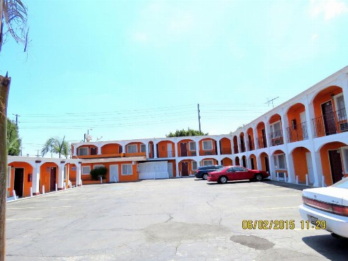 Central Inn Motel - image 14