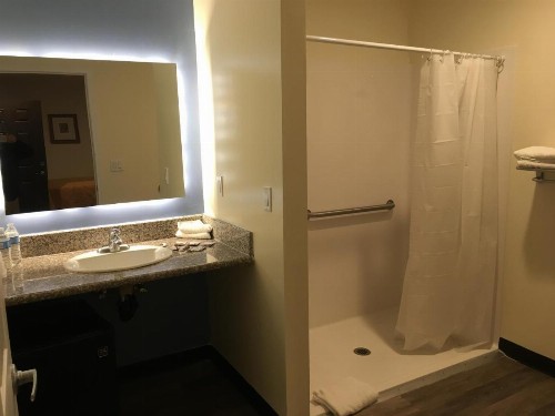 Lincoln Park Motel - image 4