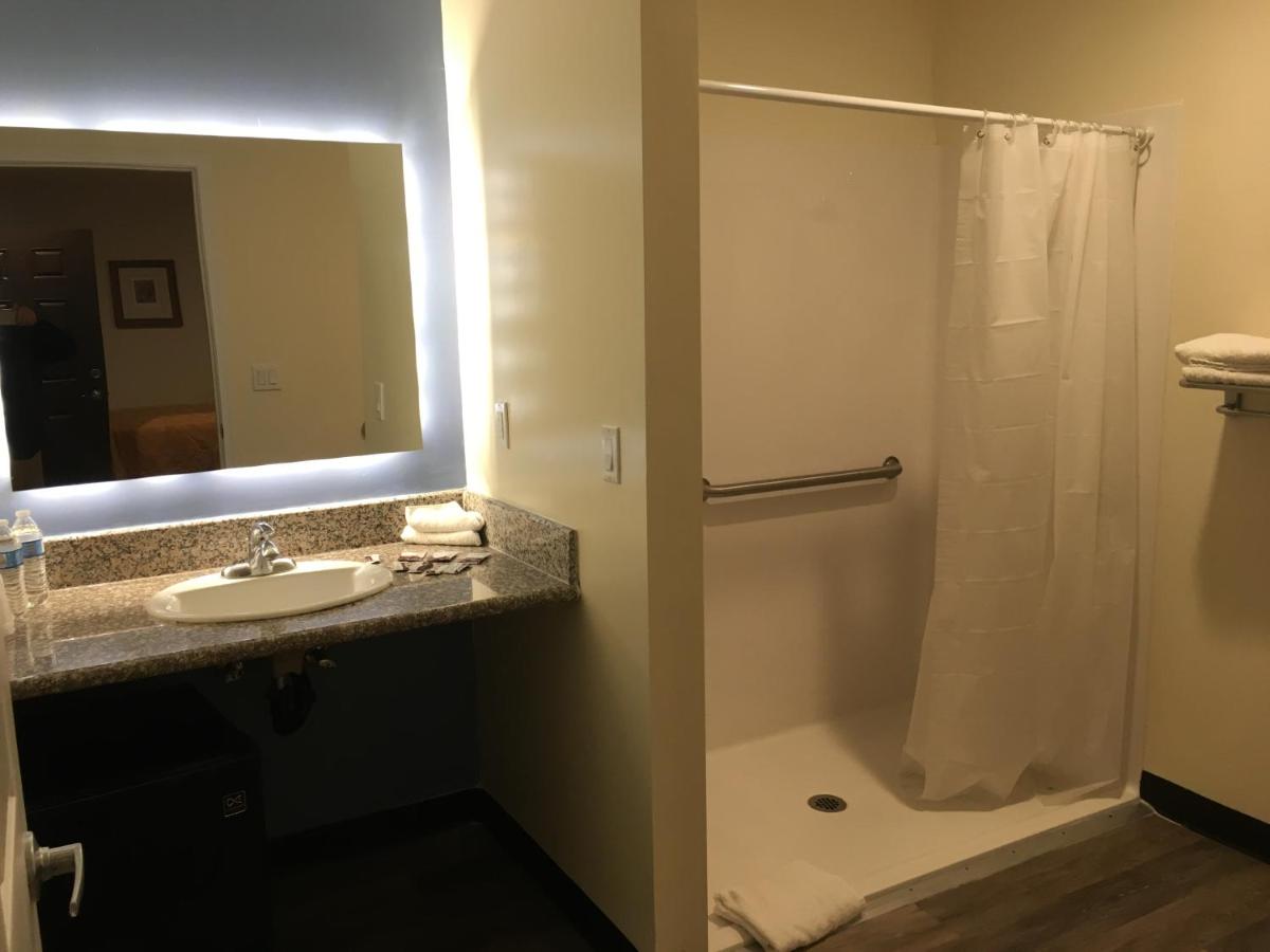 Lincoln Park Motel - image 4