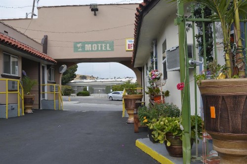 Lincoln Park Motel - image 9