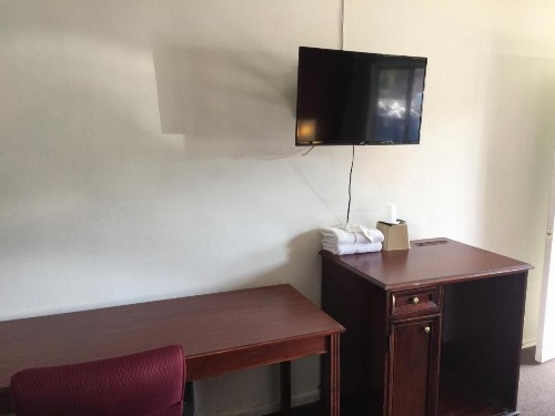 Holiday Lodge - image 25
