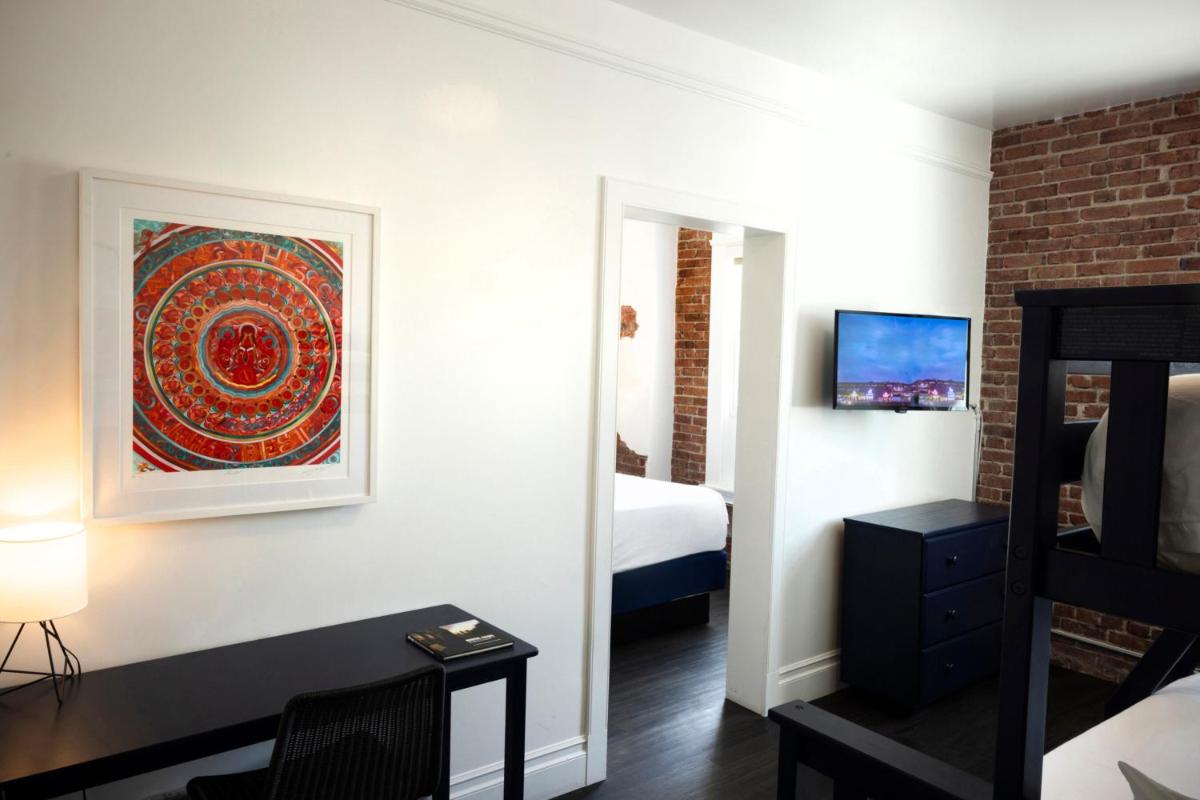 American Hotel - image 2
