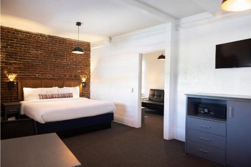 American Hotel - image 30