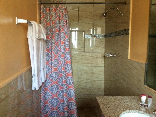 El Don Motel - image 10