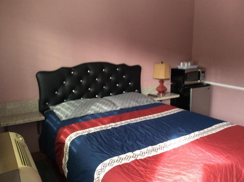 El Don Motel - image 7
