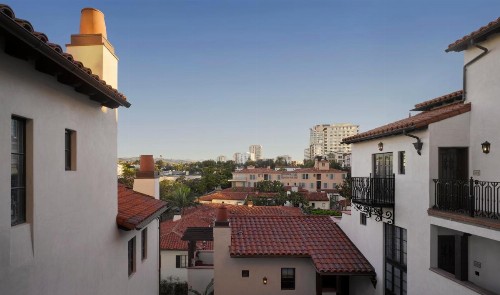 Plaza la Reina - image 38