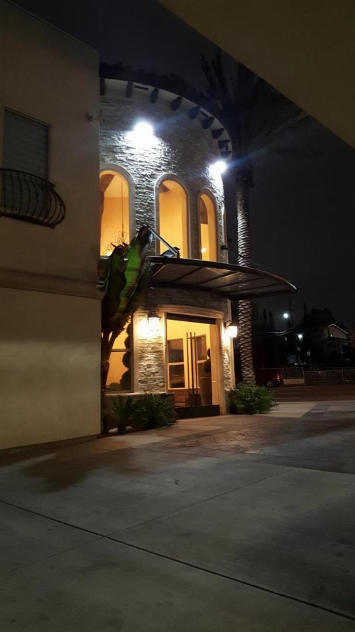 Tuscan Garden Inn - image 16